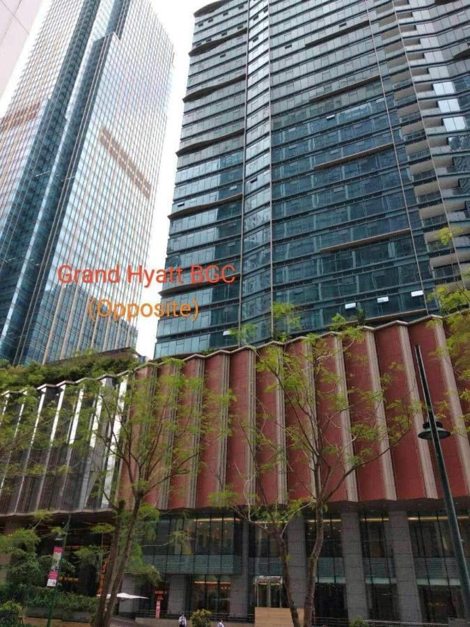 One Uptown Opposite Of Grandhyatt Hotel Manila Taguig City Εξωτερικό φωτογραφία